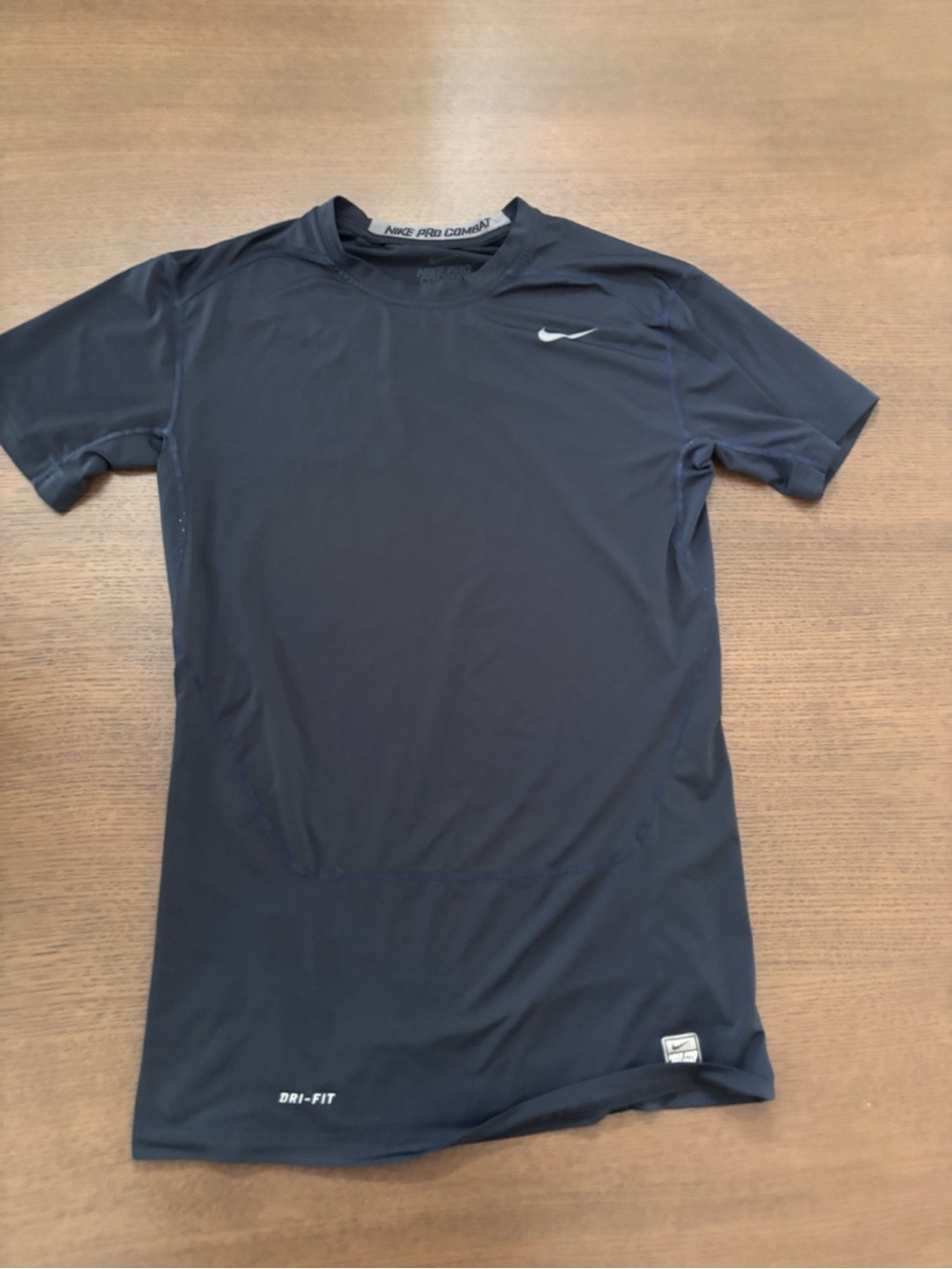Nike Men’s Dri-FIT Short Sleeve Tee in navy blue compression
